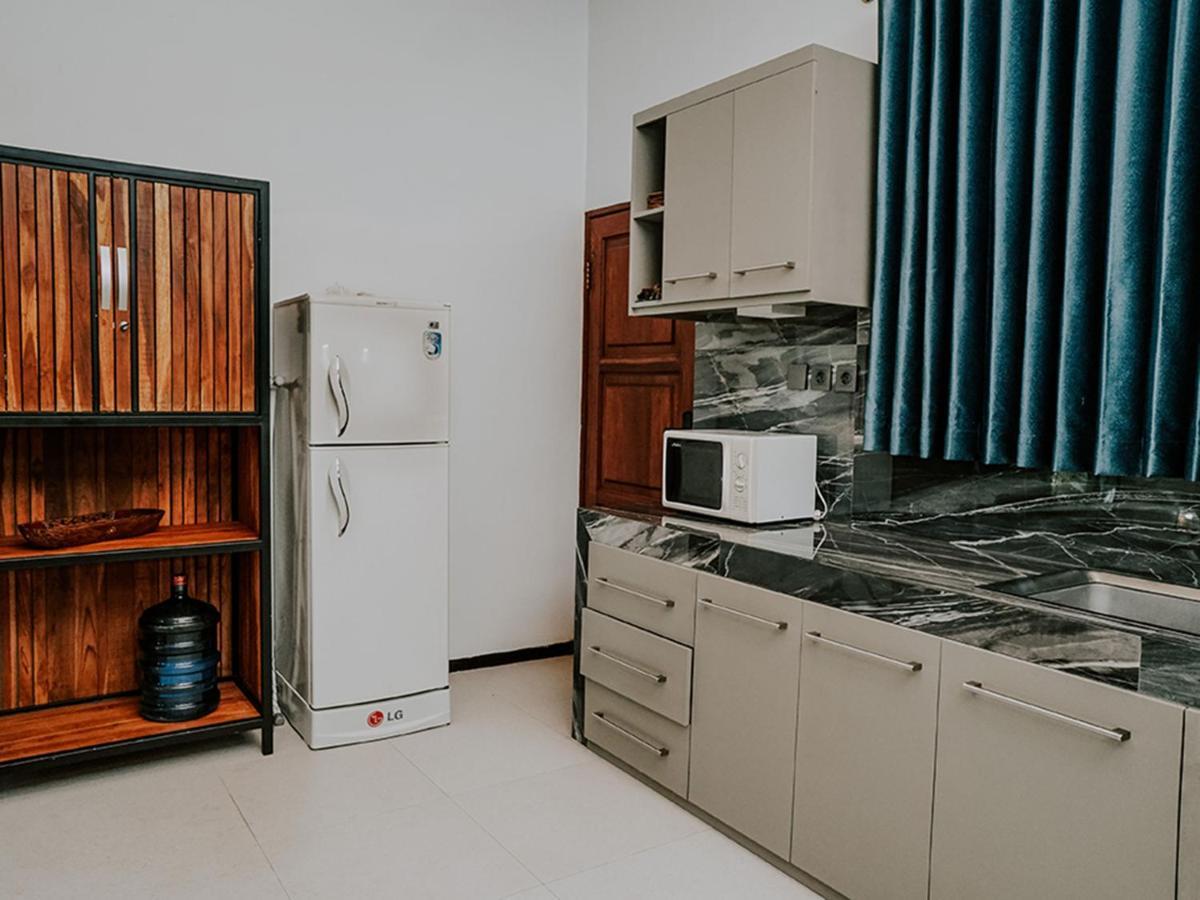 Sunset Villa Сенгиги Екстериор снимка