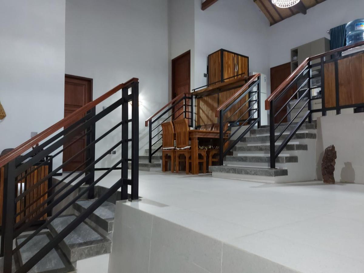 Sunset Villa Сенгиги Екстериор снимка